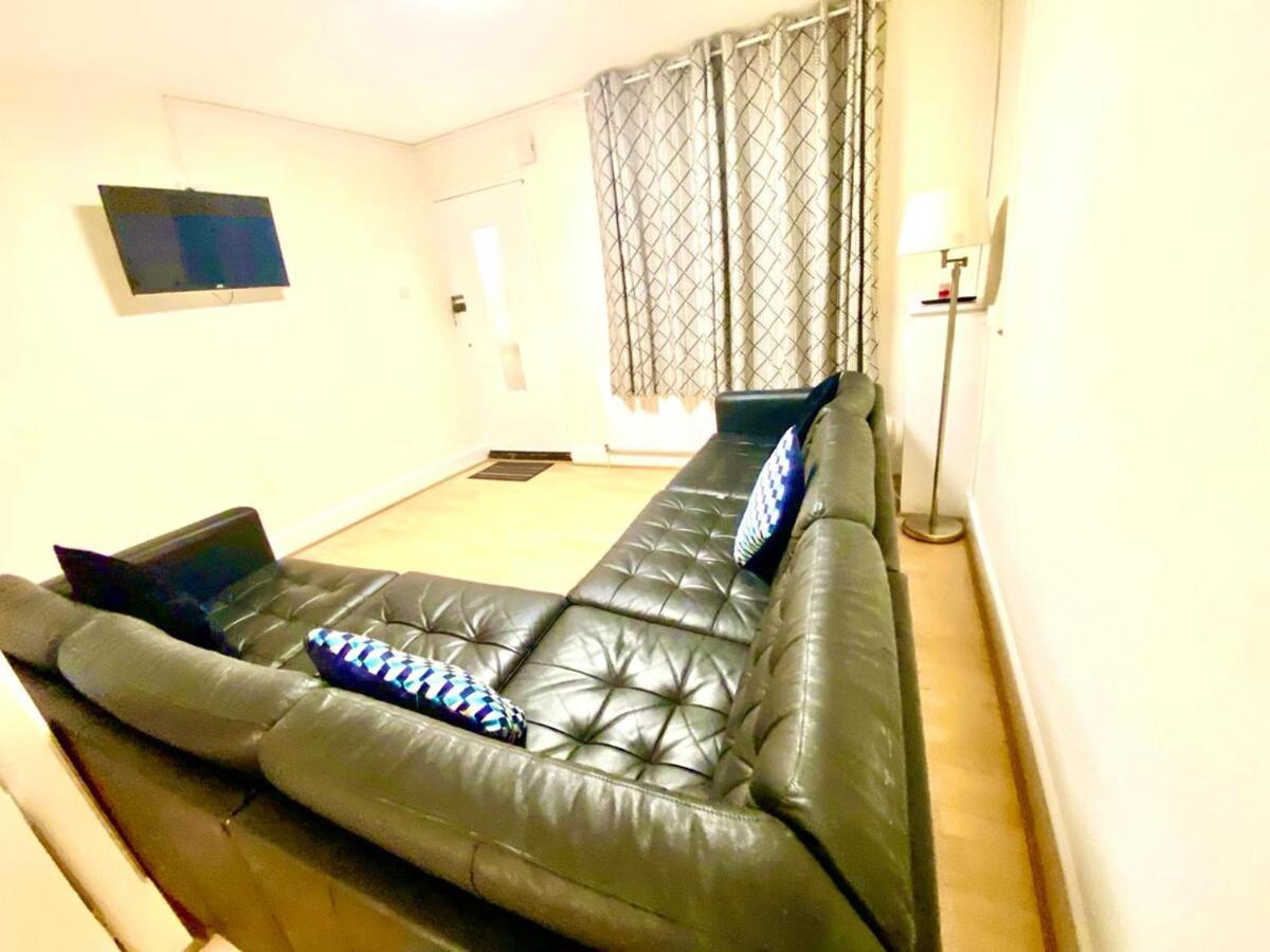 Holiday home Lovely Ground Floor 2 Bedroom House Ealing