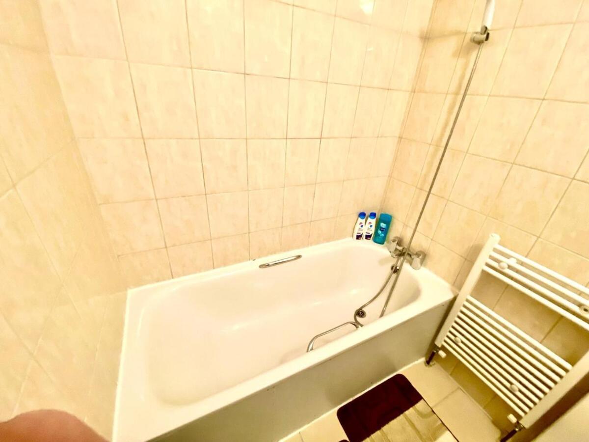 Holiday home Lovely Ground Floor 2 Bedroom House Ealing